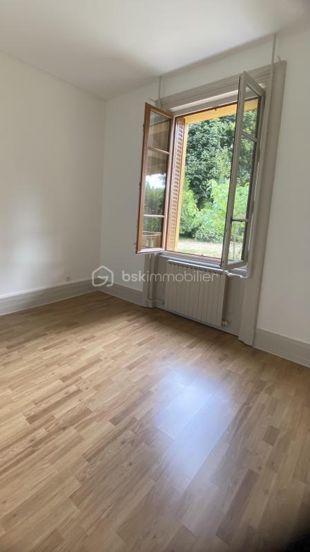 Maison - 158 m² - 8 pièces