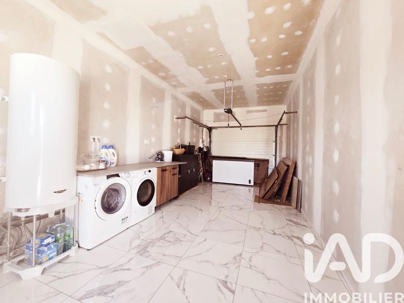 Maison - 80 m² - 5 pièces