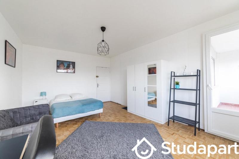 Chambre - 13 m² - 1 pièce