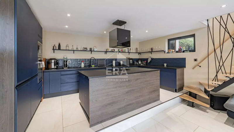 Maison - 145 m² - 5 pièces