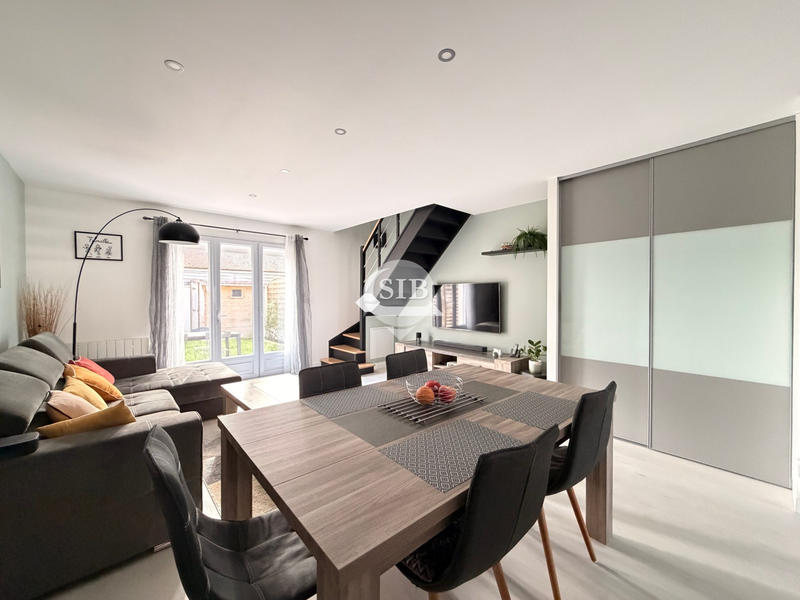 Maison traditionnelle - 72 m² - 4 pièces