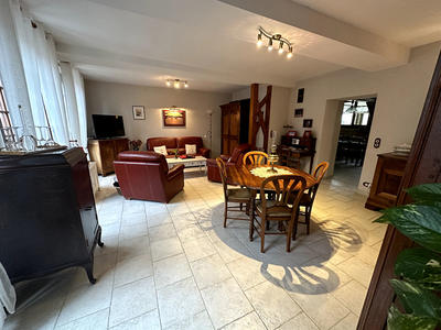 Maison - 271 m² - 7 pièces