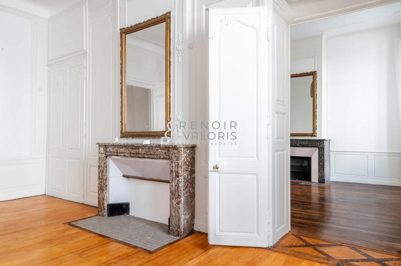 Appartement - 160 m² - 4 pièces