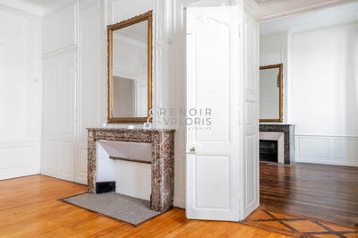 Appartement - 160 m² - 4 pièces