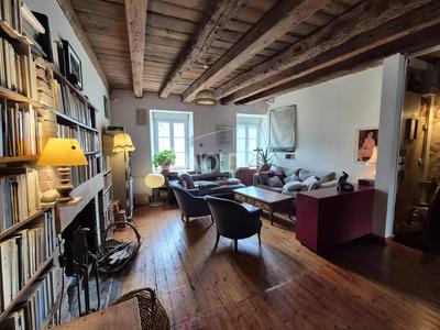 Immeuble - 172 m² - 8 pièces