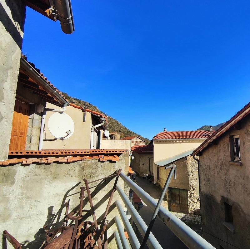 Maison de village - 90 m² - 2 pièces