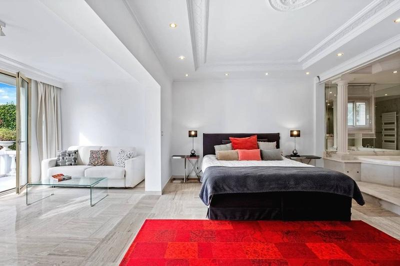 Villa - 250 m² - 7 pièces