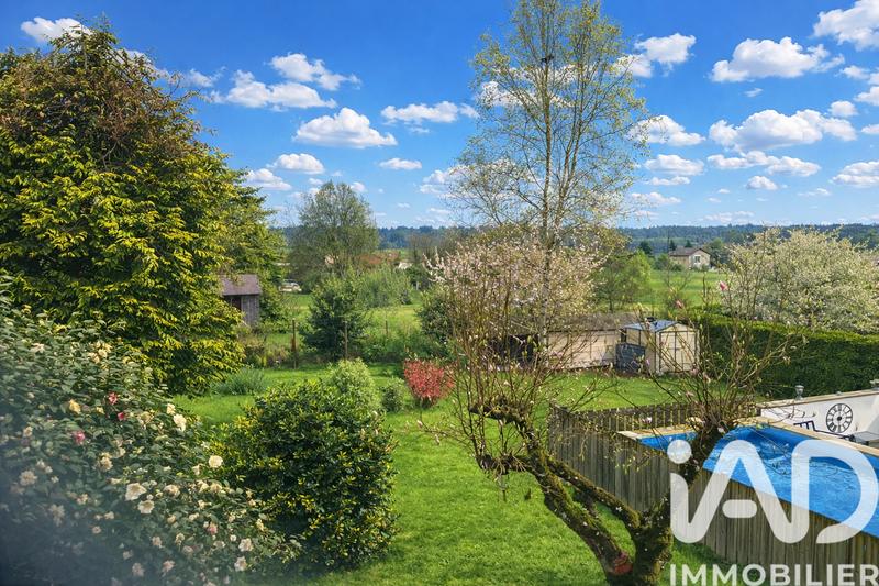 Maison - 168 m² - 9 pièces