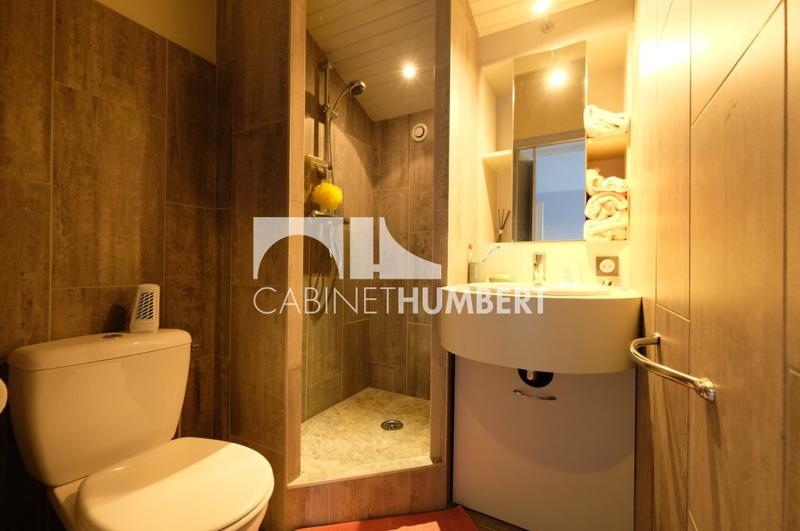 Maison - 214 m² - 7 pièces