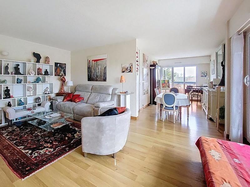 Appartement - 84 m² - 4 pièces