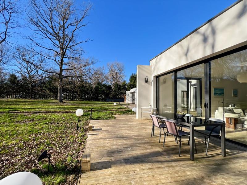 Maison - 198 m² - 5 pièces