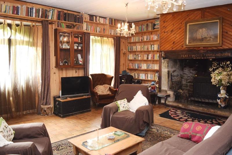 Maison - 240 m² - 8 pièces