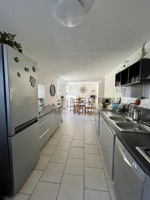 Maison - 99 m² - 5 pièces