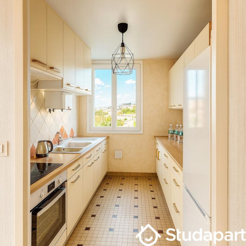 Chambre - 11 m² - 1 pièce