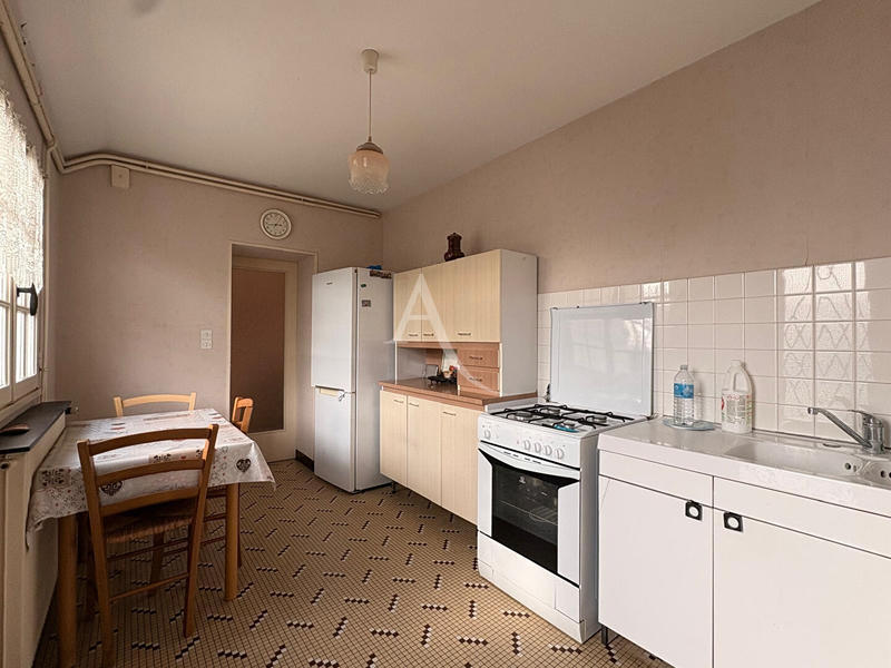 Maison - 98 m² - 4 pièces