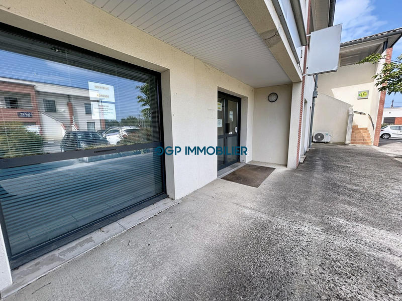 Local commercial - 207 m² - 15 pièces