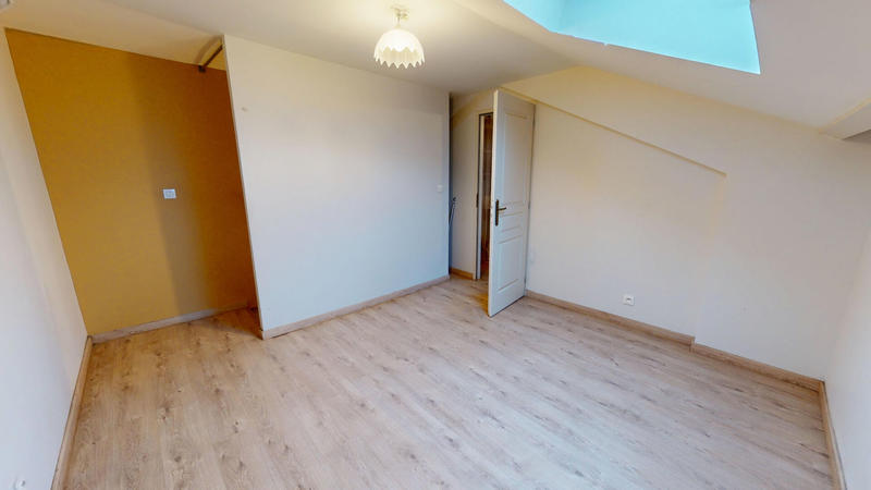 Maison - 86 m² - 5 pièces