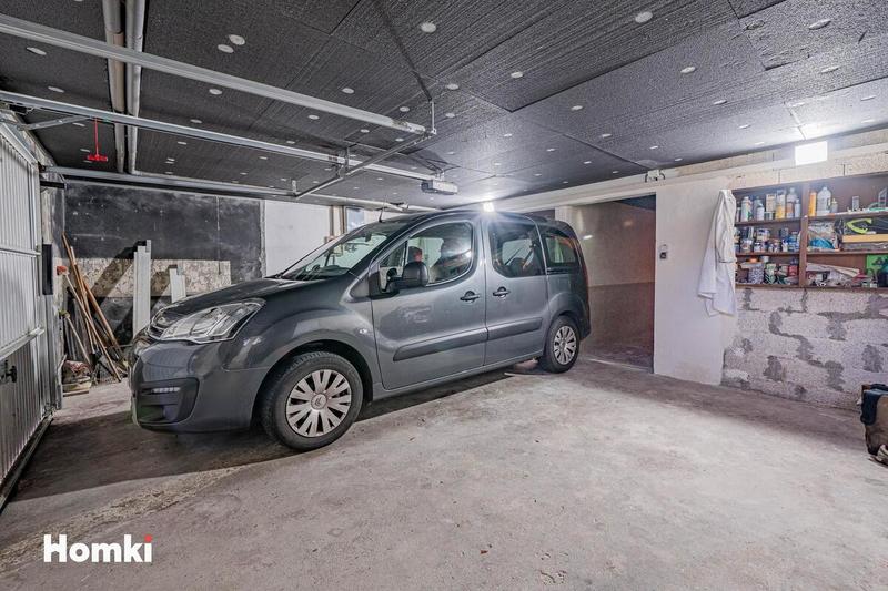 Villa - 181 m² - 6 pièces