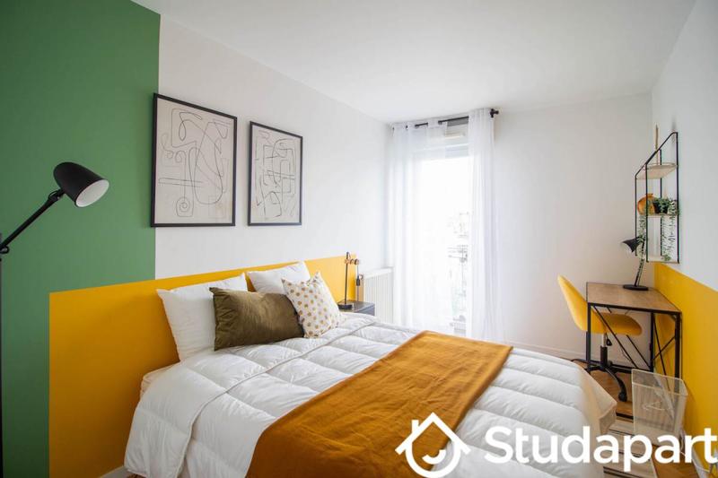 Chambre - 11 m² - 1 pièce