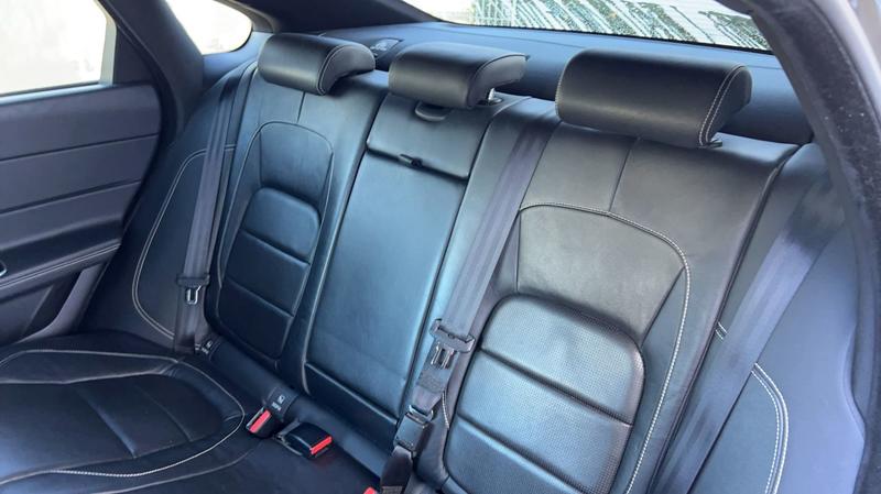 Jaguar Xf 2.0 d 180 Bva8 R-Sport - Automatique Toit ouvrant