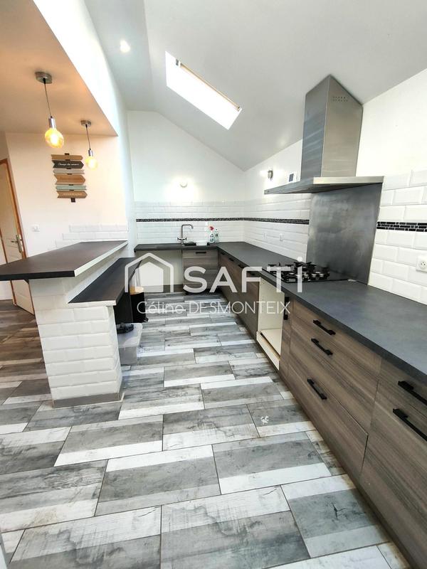 Maison - 312 m² - 6 pièces