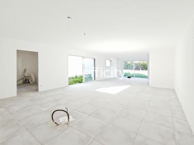 Maison - 155 m² - 6 pièces