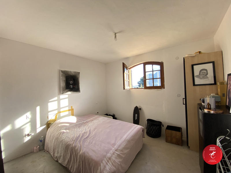 Villa - 238 m² - 6 pièces