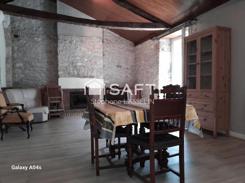 Maison - 310 m² - 8 pièces