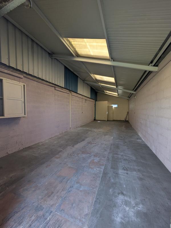 Local d'activités - 400 m²