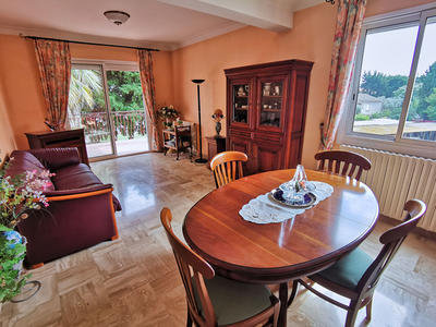 Villa - 185 m² - 6 pièces