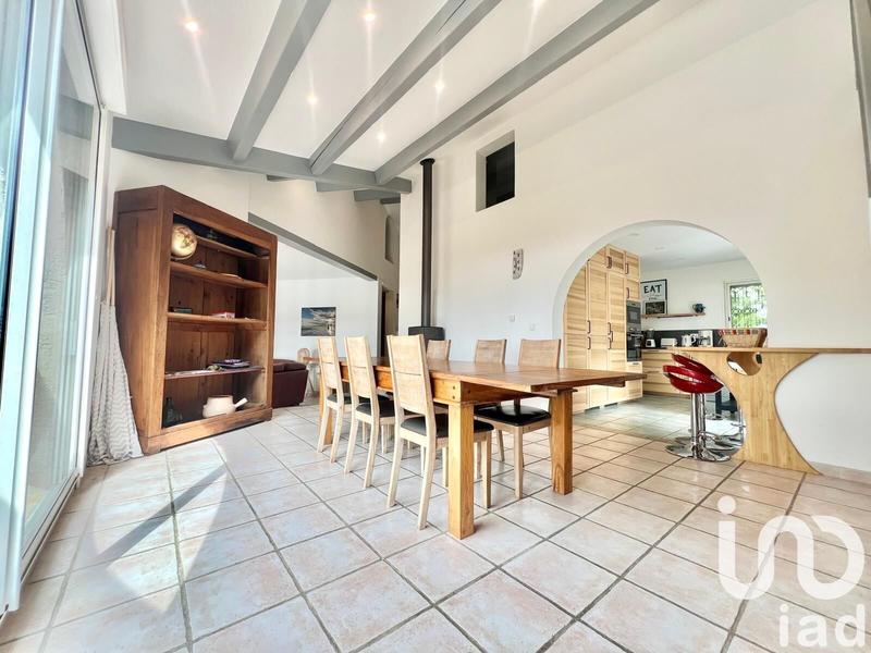 Maison - 186 m² - 7 pièces