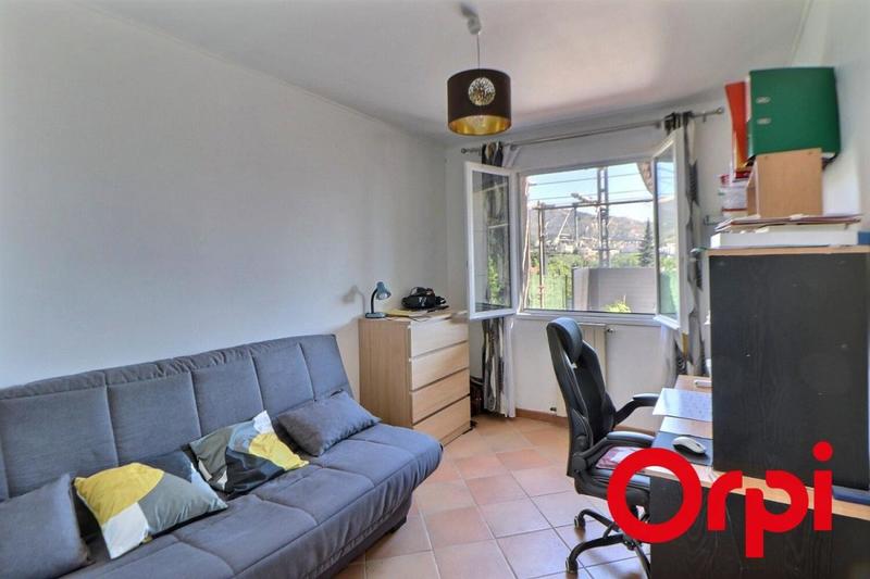 Appartement - 89 m² - 3 pièces