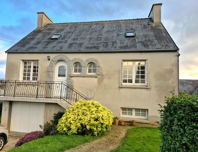 Maison - 101 m² - 5 pièces