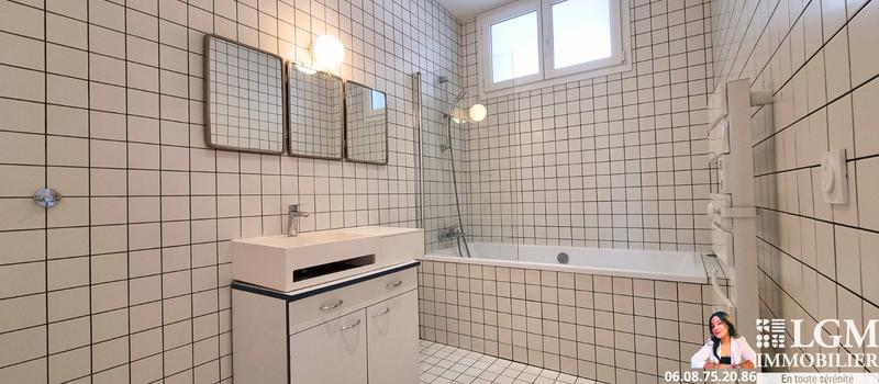 Appartement - 90 m² - 3 pièces