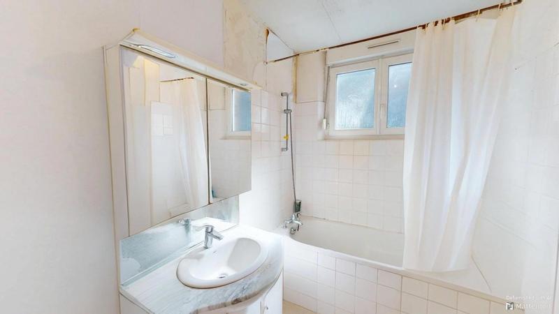 Appartement ancien - 80 m² - 4 pièces