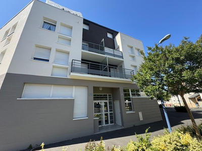 Appartement - 99 m² - 5 pièces