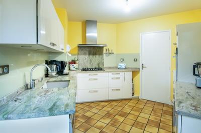 Maison - 175 m² - 9 pièces