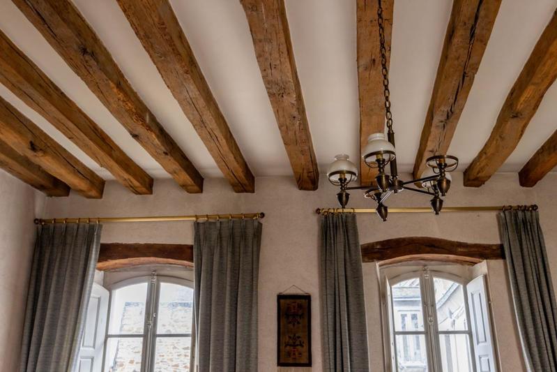 Appartement ancien - 103 m² - 4 pièces