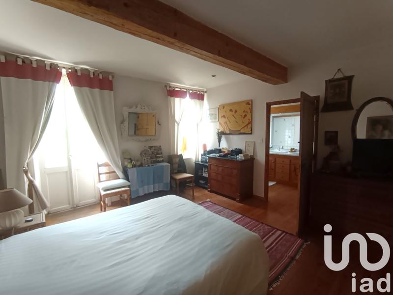 Maison - 340 m² - 9 pièces