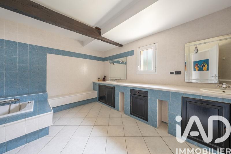 Maison - 409 m² - 10 pièces