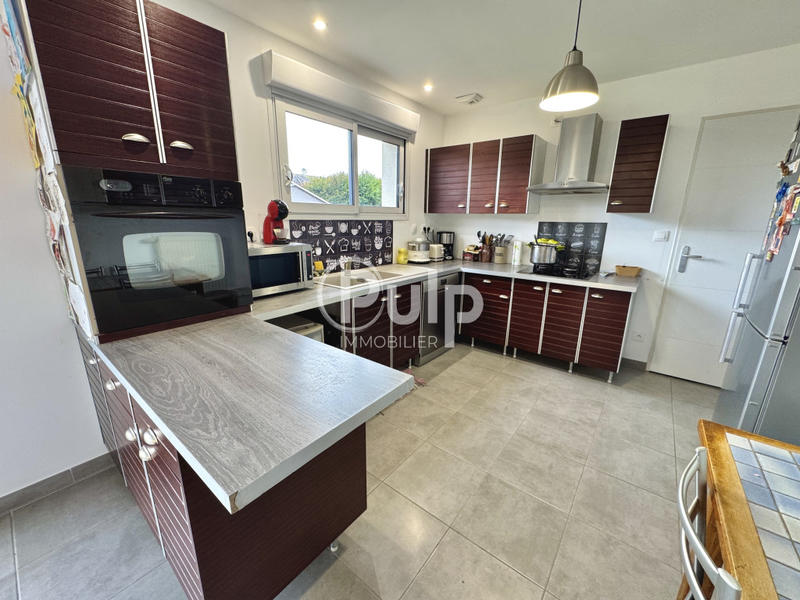 Maison - 106 m² - 6 pièces