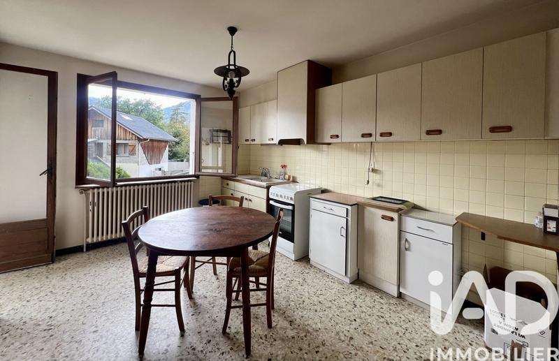 Maison - 120 m² - 5 pièces