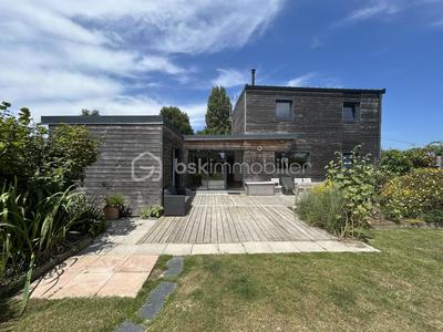 Maison - 122 m² - 7 pièces