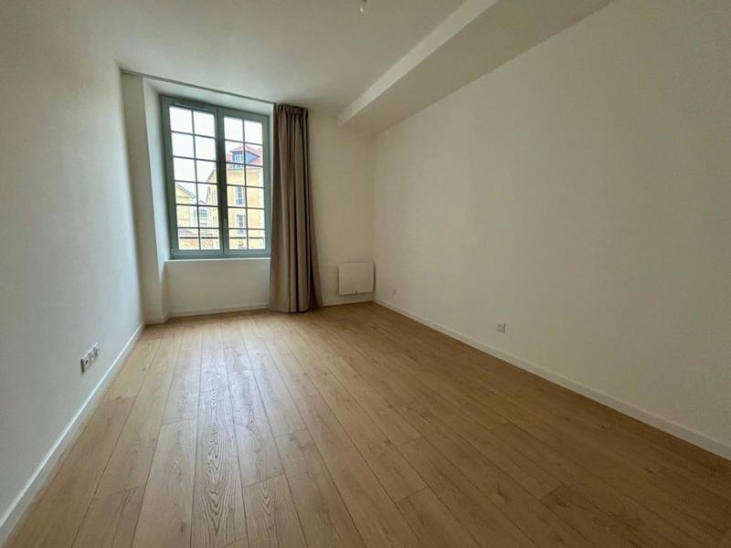 Appartement - 111 m² - 4 pièces