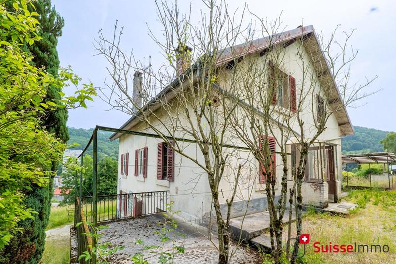 Maison - 270 m² - 11 pièces
