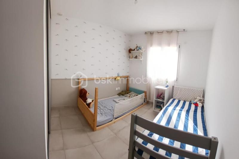 Maison - 95 m² - 5 pièces