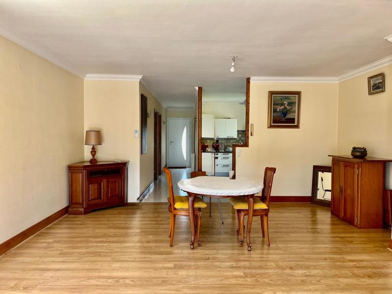 Maison - 93 m² - 4 pièces