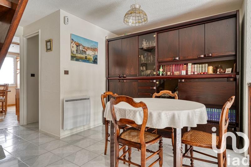 Maison - 94 m² - 6 pièces