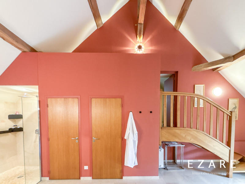 Maison ancienne - 500 m² - 9 pièces