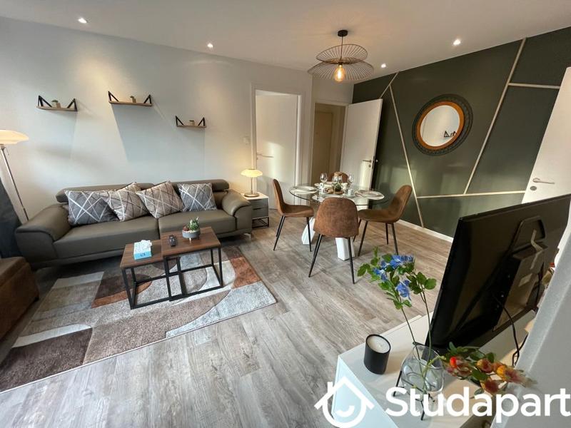 Chambre - 13 m² - 1 pièce